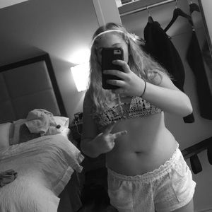 Meet your Posher, Alexus